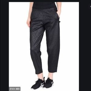 Nike Women’s Montage Embossed Crops